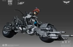 DC-02 Catwoman & Bat-Pod