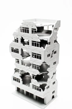 1/100 Destroyed Building 7