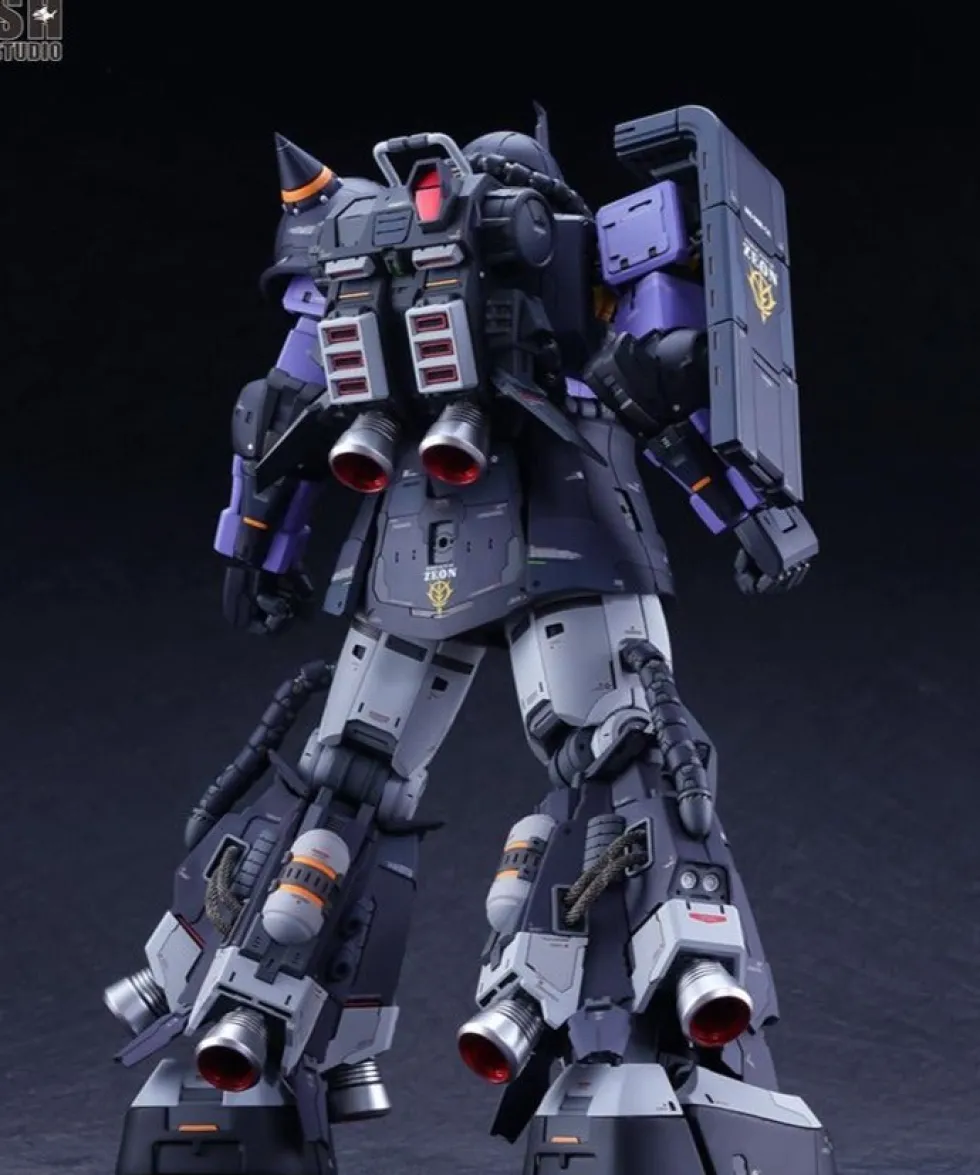 GMD 1/60 MS-06R-1A Zaku II Tri-Stars GK w/ All 3 Weapons