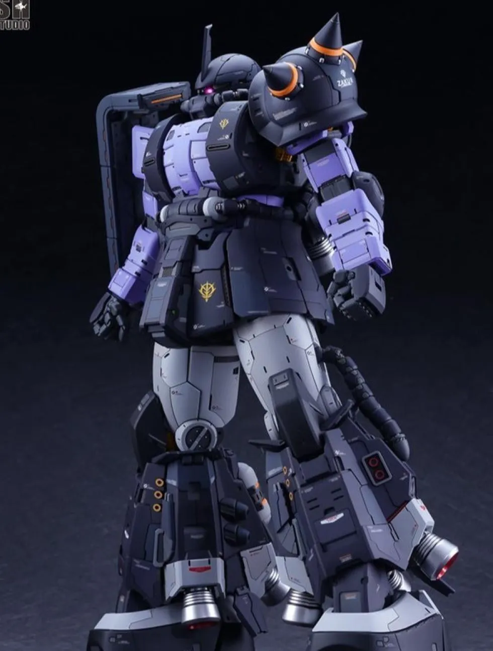 GMD 1/60 MS-06R-1A Zaku II Tri-Stars GK w/ Heathawk
