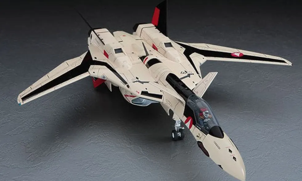 1/48 Macross Plus MC01 YF-19