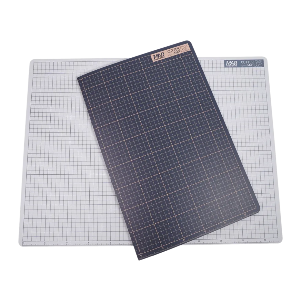 MH-27 A2 Foldable Model Cutting Mat (White)