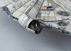 1/144 Millennium Falcon (The Force Awakens Ver.)