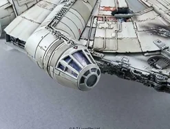 1/144 Millennium Falcon (The Force Awakens Ver.)