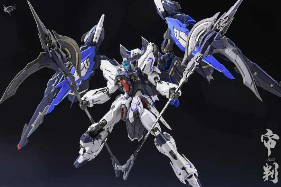 Moonlight Judge