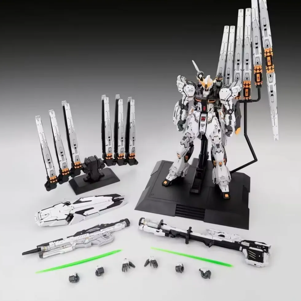 1/100 Nu Gundam