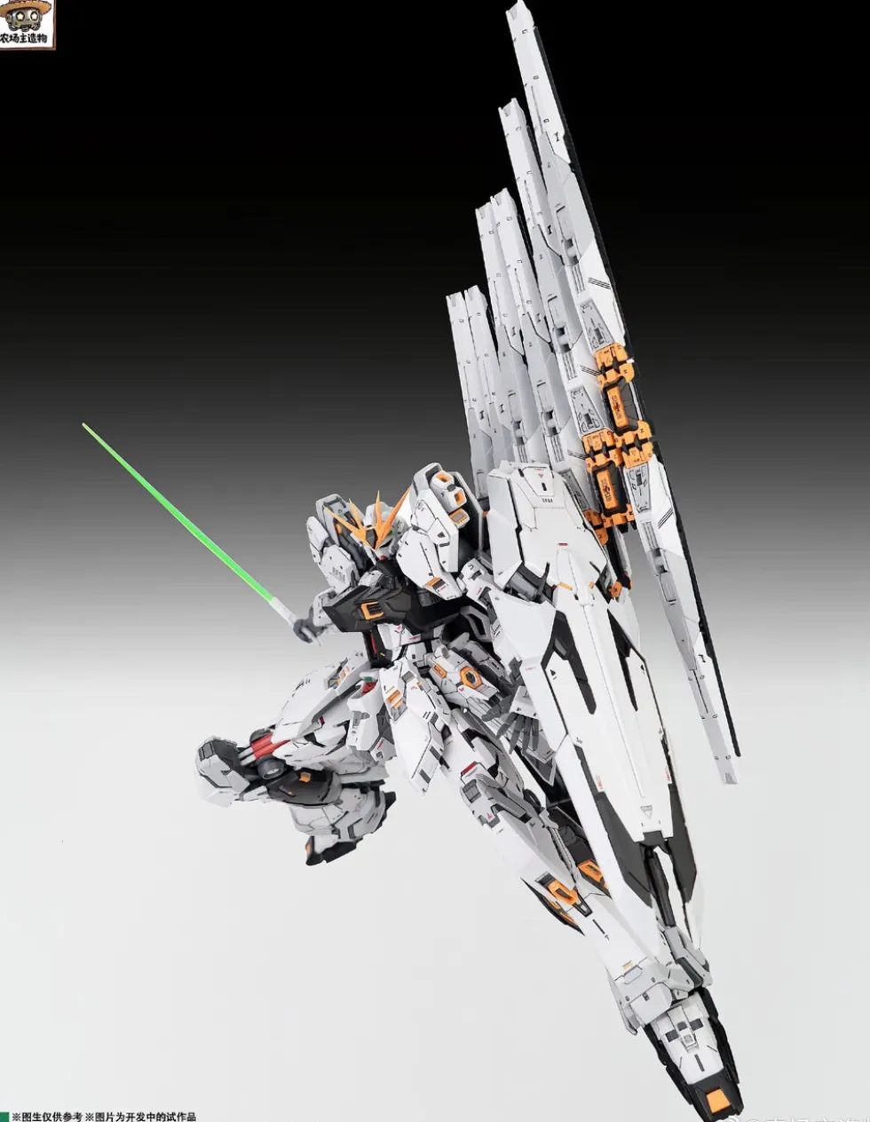 1/100 Nu Gundam
