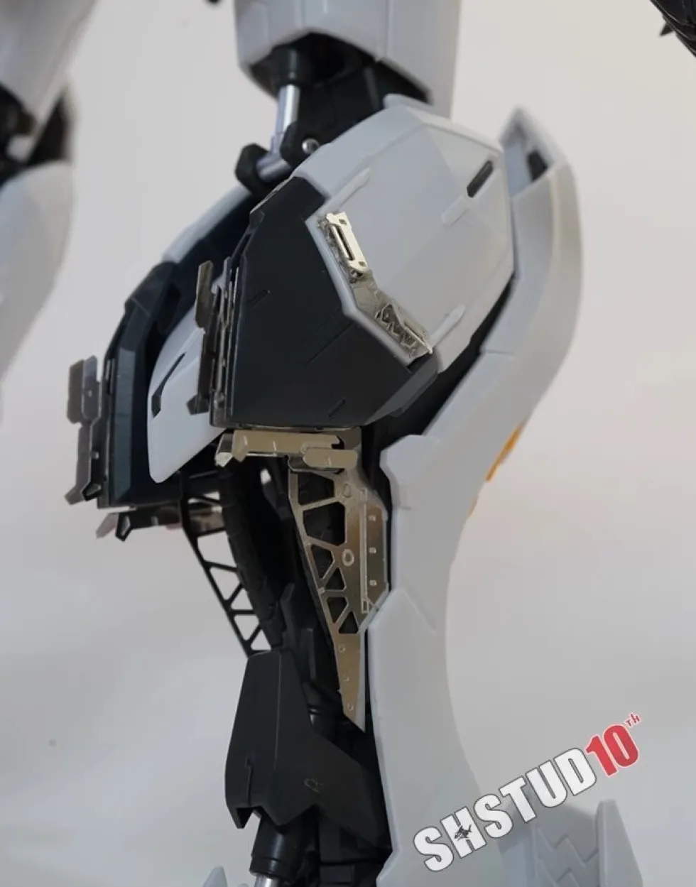 Photo Etch MG Barbatos
