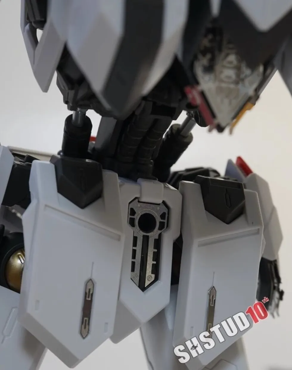 Photo Etch MG Barbatos