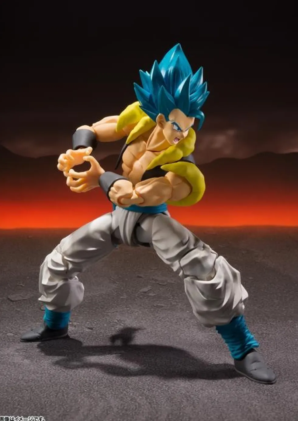 S.H. Figuarts - Dragon Ball Super - Super Saiyan God Super Saiyan Gogeta